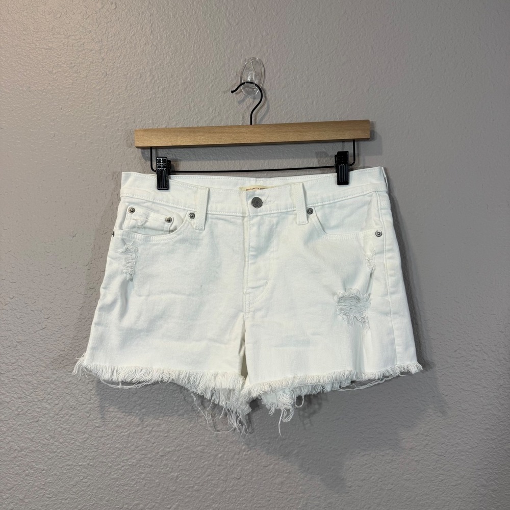 Levi's Women's Size 29 White Mid Length Distressed Raw Hem Button FlyShorts